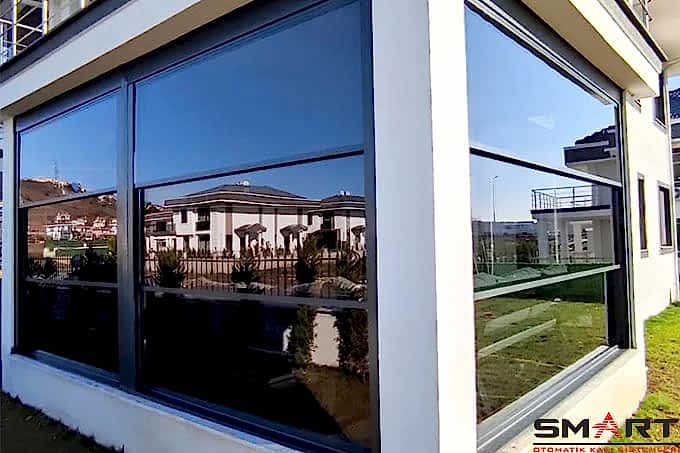 GİYOTİN CAM BALKON 